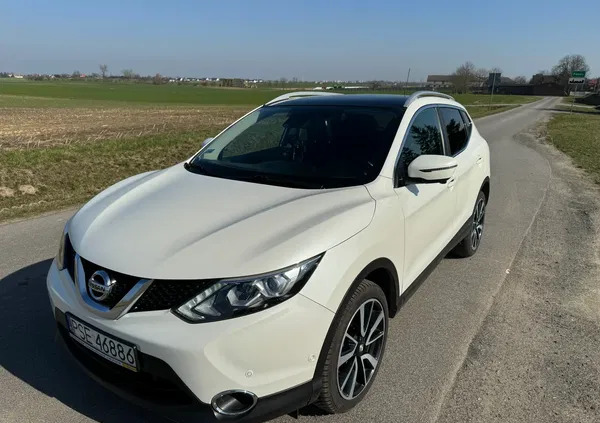 nissan qashqai gniezno Nissan Qashqai cena 69900 przebieg: 104035, rok produkcji 2017 z Gniezno